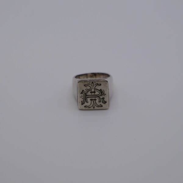 Spanish Statement Signet Ring