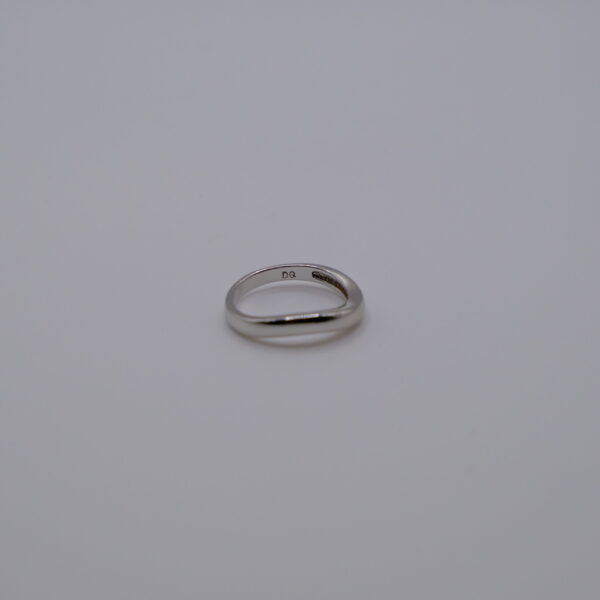 Minimalistic Wave Band