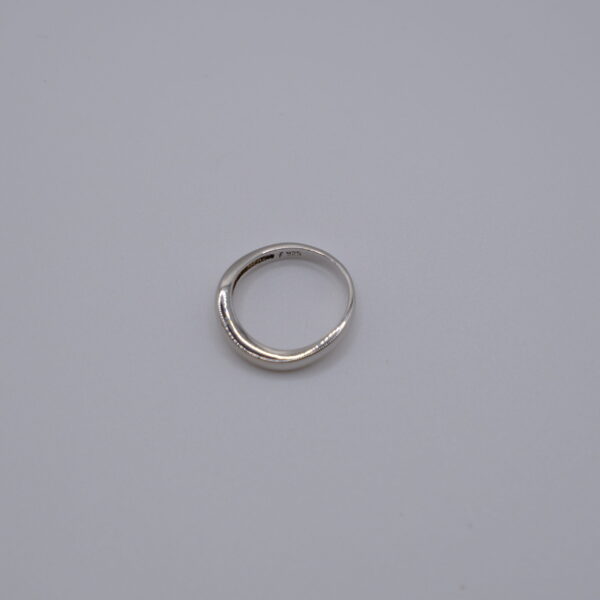 Minimalistic Wave Band