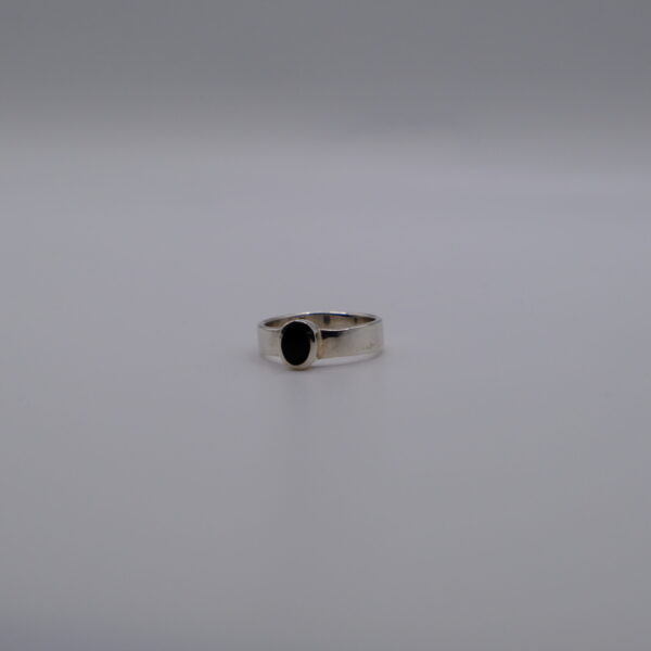 Oval Black Onyx Band
