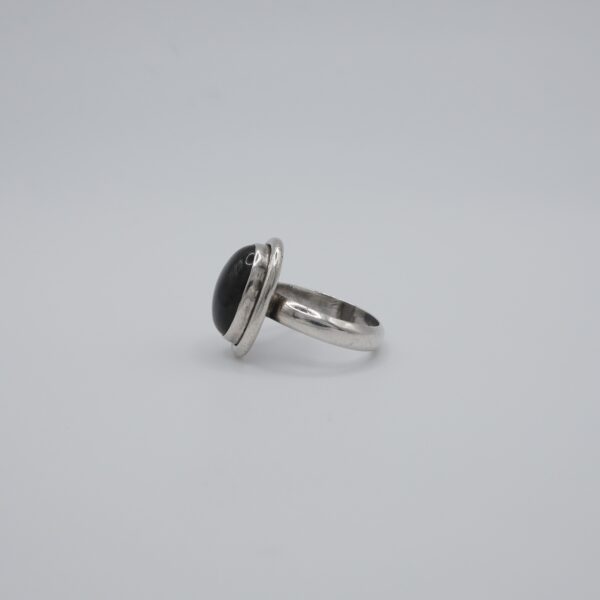 Oval Cabachon Ring